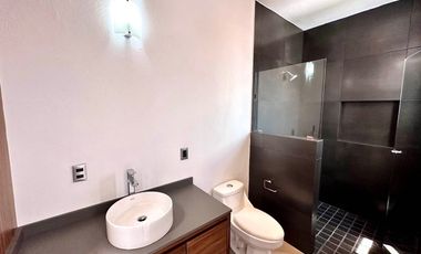 Casa  Nueva en Venta en Bosque Real de Santa Anita, Tlajomulco.