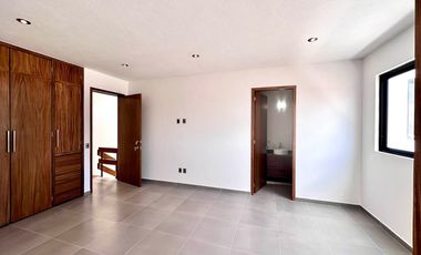 Casa  Nueva en Venta en Bosque Real de Santa Anita, Tlajomulco.