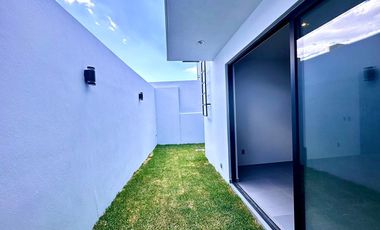 Casa  Nueva en Venta en Bosque Real de Santa Anita, Tlajomulco.