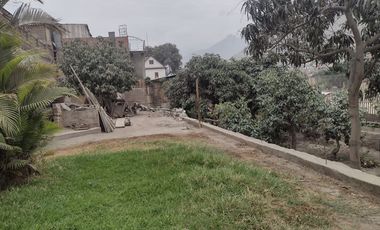 VENTA DE TERRENO EN CHOSICA ALT. PLAZA DE ARMAS 900M2 $550,000