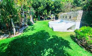 ¡Bienvenidos a esta amplia y hermosa casa en venta en Yautepec, Morelos. BAJAMOS EL PRECIO!