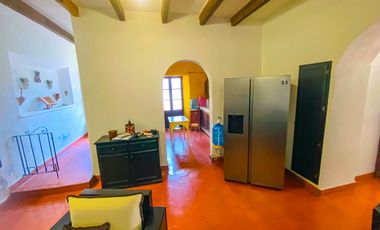 ¡Bienvenidos a esta amplia y hermosa casa en venta en Yautepec, Morelos. BAJAMOS EL PRECIO!