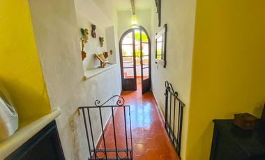 ¡Bienvenidos a esta amplia y hermosa casa en venta en Yautepec, Morelos. BAJAMOS EL PRECIO!