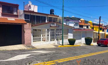 Encanto Familiar en Venta: Casa de 4 Recámaras en La Mora, Toluca