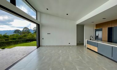 Extraordinaria casa moderna en el eje cafetero, Santa rosa.Pereira-Colombia.