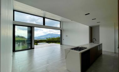 Extraordinaria casa moderna en el eje cafetero, Santa rosa.Pereira-Colombia.