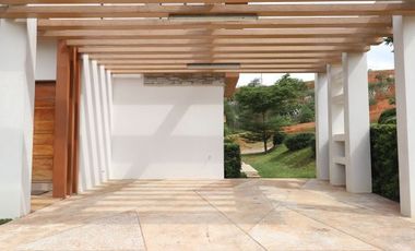 Spacious Elegant House & Lot for sale In San Mateo At 13.281M near Buliran rd. - PH2074