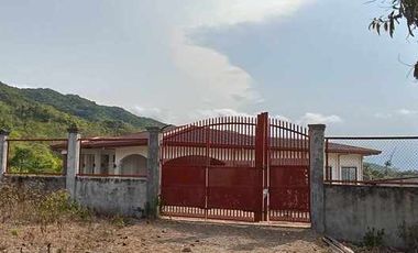 OCEAN VIEW HOUSE AND LOT FOR SALE IN SIQ0136