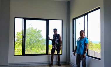 OCEAN VIEW HOUSE AND LOT FOR SALE IN SIQ0136