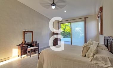 Casa en Venta en Cancún en Residencial Lagos del Sol con 4 recámaras