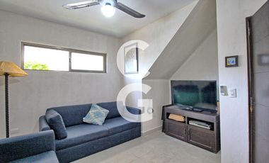 Casa en Venta en Cancún en Residencial Lagos del Sol con 4 recámaras