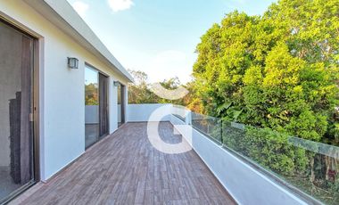 Casa en Venta en Cancún en Residencial Lagos del Sol con 4 recámaras