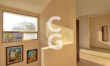 Casa en Venta en Cancún en Residencial Lagos del Sol con 4 recámaras