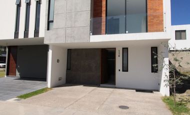 Casa en Venta,   Fraccionamiento Atmósfera
