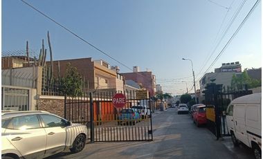 VENDO CASA CERCA A UNIV. SAN MARCOS