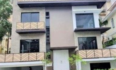 For Sale: Mckinley Hill Village 5 Bedroom Semi Furnished House in Taguig