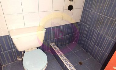 VENDO CASA EN FLROESTA 1