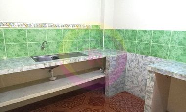 VENDO CASA EN FLROESTA 1
