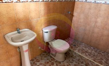 VENDO CASA EN FLROESTA 1