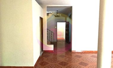 VENDO CASA EN FLROESTA 1