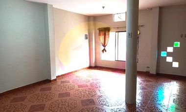 VENDO CASA EN FLROESTA 1