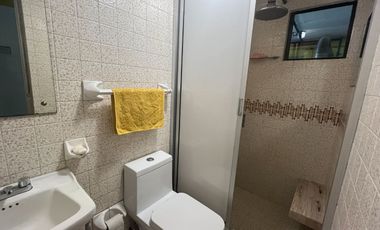 Casa en condominio con amplios espacios y excelente estado de conservación