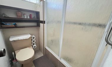 Casa en condominio con amplios espacios y excelente estado de conservación