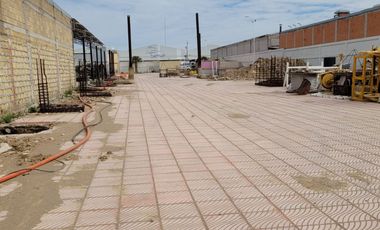 Terreno Bardeado de 4741m2 en Renta Zona VW. Finsa