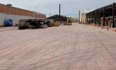 Terreno Bardeado de 4741m2 en Renta Zona VW. Finsa