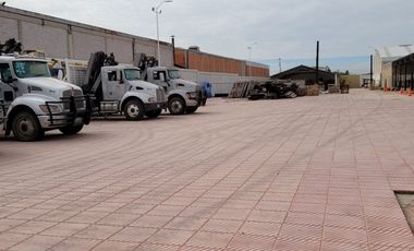 Terreno Bardeado de 4741m2 en Renta Zona VW. Finsa