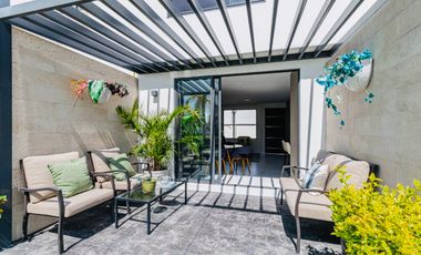CASA EN VENTA EN XOCHITEPEC, MORELOS; MEX. 3 RECÁMARAS, ALBERCA, MULTI CANCHAS DEPORTIVAS, PET PARK.