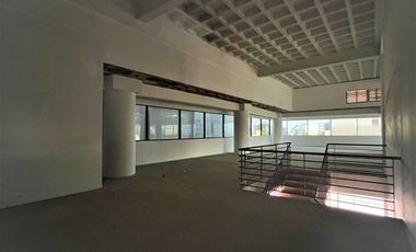 Venta De Local Comercial 1Er Y2Do Piso Edificio Omega