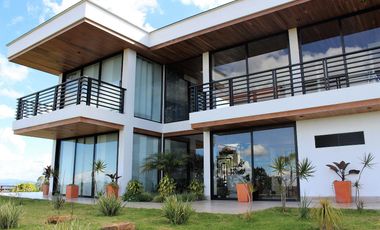 Best Mountain Views - 20 Minutes From Medellin, Residential Community