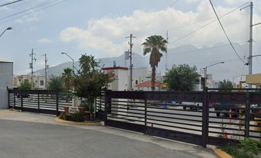 Oportunidad de Remate Bancario en Calle Viñedo Mexicano,  Los Viñedos Sector 1, Los Viñedos, Santa Catarina-Nuevo León.