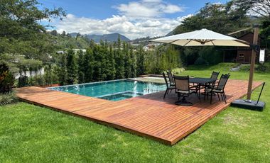 ESPECTACULAR CASA DE VENTA EN NAYÓN CUMBAYÁ!! VISTA!! PISCINA!!