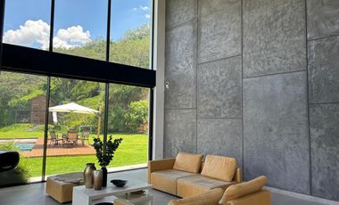 ESPECTACULAR CASA DE VENTA EN NAYÓN CUMBAYÁ!! VISTA!! PISCINA!!