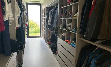 ESPECTACULAR CASA DE VENTA EN NAYÓN CUMBAYÁ!! VISTA!! PISCINA!!