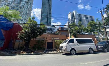 House and Lot for Sale in San Lorenzo, Makati City