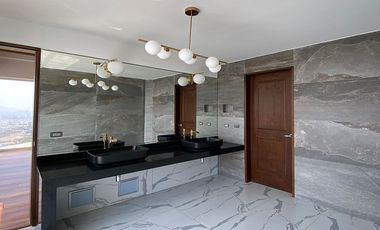 HERMOSA CASA EN CASUARINAS ALTA CON VISTA PRIVILEGIADA
