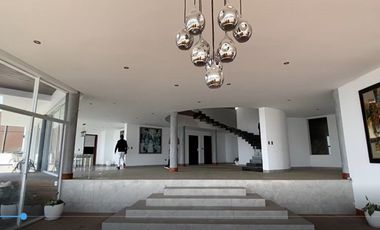 HERMOSA CASA EN CASUARINAS ALTA CON VISTA PRIVILEGIADA
