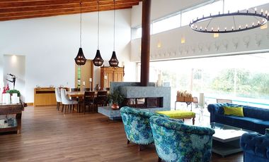 PR16166 Casa en arriendo en el sector Altos de las Palmas, Envigado