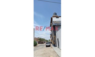 Terreno En Venta De 9903 M2, Al Costado De La Universidad De Chiclayo, Pimentel, Lambayeque(L.GUEVARA)