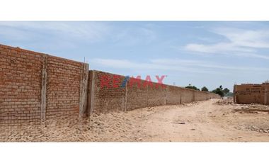 Terreno En Venta De 9903 M2, Al Costado De La Universidad De Chiclayo, Pimentel, Lambayeque(L.GUEVARA)