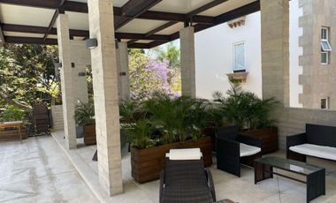 VENDO EN CUERNAVACA DEPARTAMENTO MUY AMPLIO, MAGNÍFICA UBICACIÓN, SEGURIDAD 24/7