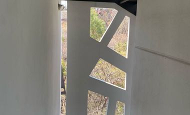 VENDO EN CUERNAVACA DEPARTAMENTO MUY AMPLIO, MAGNÍFICA UBICACIÓN, SEGURIDAD 24/7