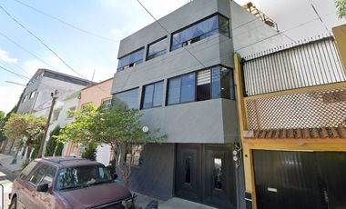 VENTA UNICA  DE CASA EN REMATE EN SOTELO ORIETO # 82, Gadalupe insurgentes GAM
