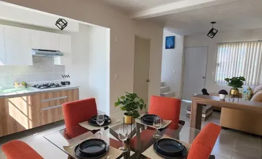 Casa nueva con alberca y seguridad a solo 5 minutos de playa