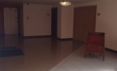 Venta de Suite amoblada cerca a la Universidad Catolica