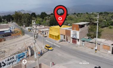 Vendo Casa con Local Aquijes 10 min de la plaza de armas de ica!! - Por Viaje!
