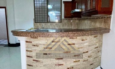 CASA  EN RENTA SECTOR PIAZZA MACHALA LAS BRISAS 5  HABITACIONES PATIO TERRAZA